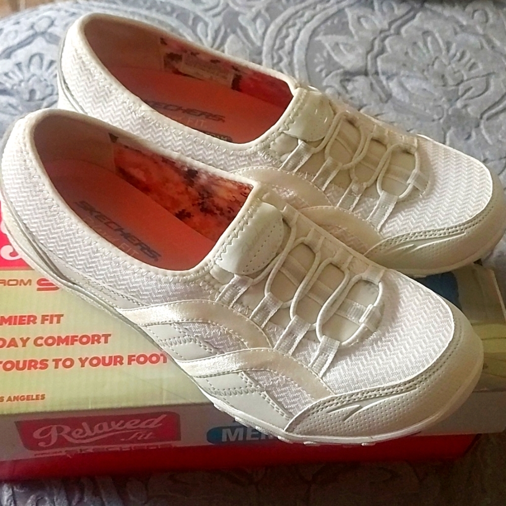 Sketchers - Air Cooled Memory Foam Sneakers